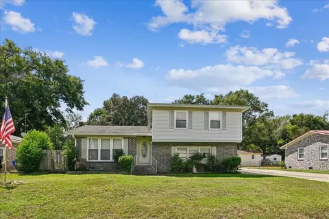 1263 Honeysuckle Ln, Charleston, SC 29412
