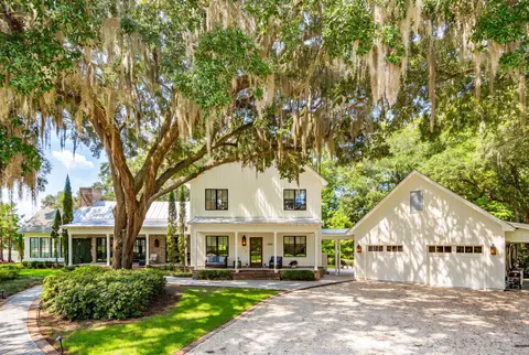 3694 Edings Ct, Johns Island, SC 29455
