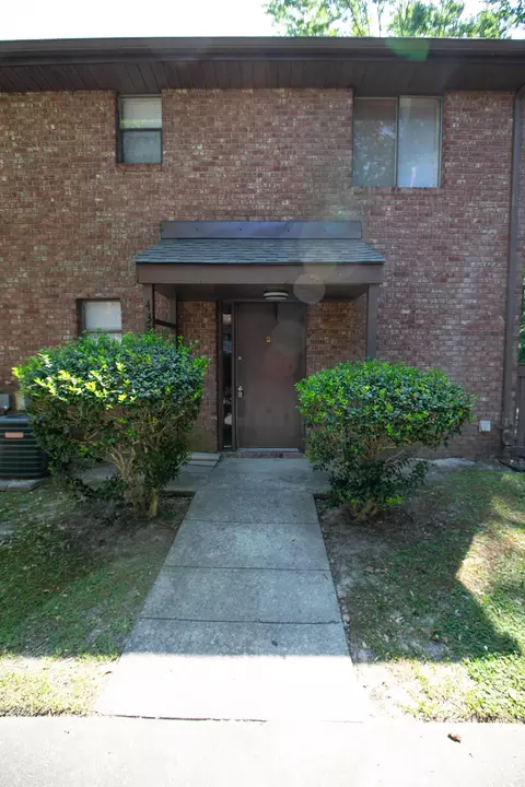 4325 Great Oak Dr, North Charleston, SC 29418