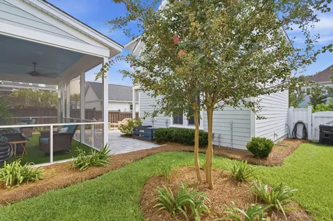Exterior - 115 Bright Leaf Loop, Summerville, SC 29486 photo 8 of 17