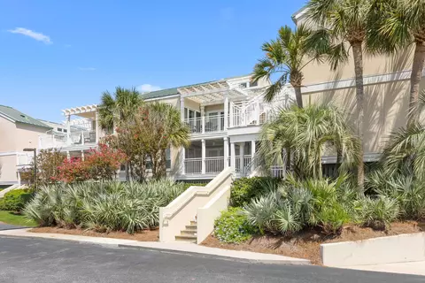 2942 Atrium Villa Dr, Johns Island, SC 29455