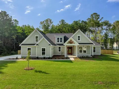 2041 Briar Bend Rd, Ridgeville, SC 29472