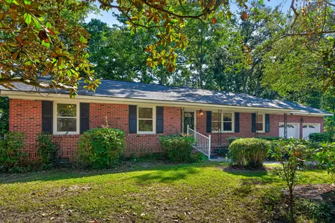 1887 Saint Julian Dr, Charleston, SC 29407