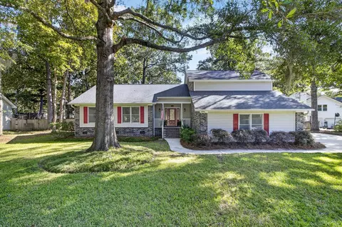 601 Essex Dr, Summerville, SC 29485