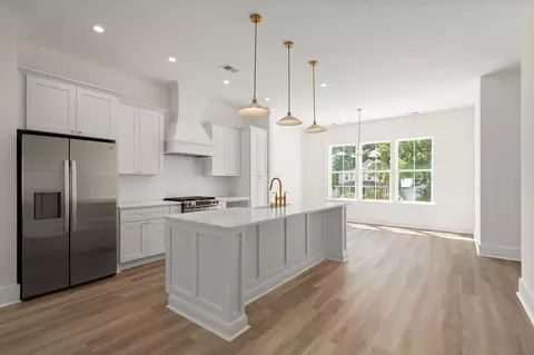 Kitchen - 1602 Lauda Dr, Mount Pleasant, SC 29464 photo 1 of 5