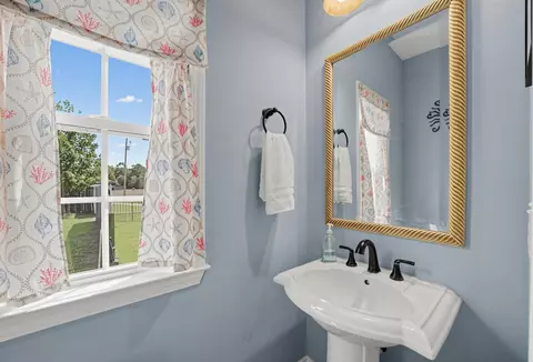 Bath - 6777 Hampton Rd, Conway, SC 29527 photo 7 of 7