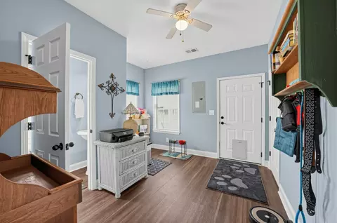 Entry Way - 6777 Hampton Rd, Conway, SC 29527 photo 2 of 4