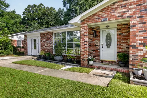 7730 Ovaldale Dr, North Charleston, SC 29418