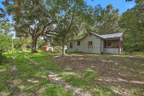 4674 Maybank Hwy, Wadmalaw Island, SC 29487