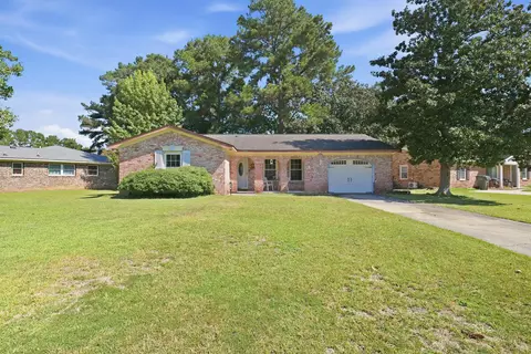 120 Kennington Dr, Goose Creek, SC 29445