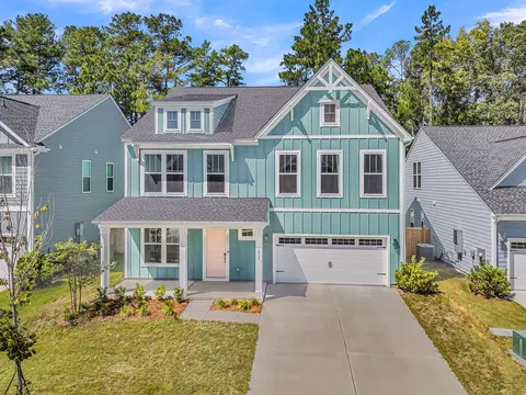1013 Field Sparrow Dr, Ravenel, SC 29470