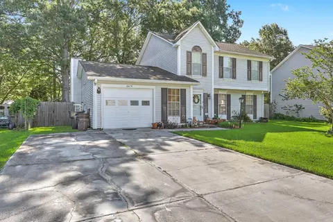 8475 Scotts Mill Dr, North Charleston, SC 29420
