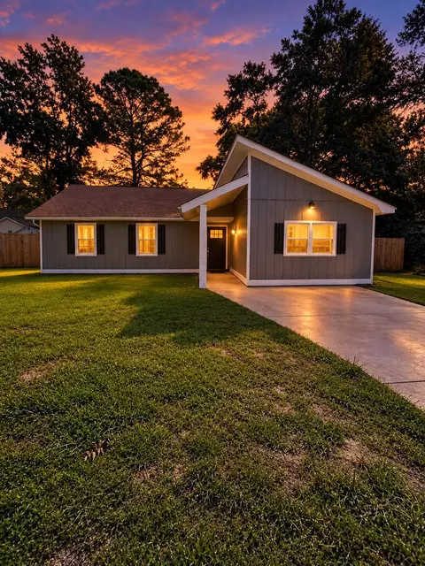 780 Corral Dr, Charleston, SC 29414
