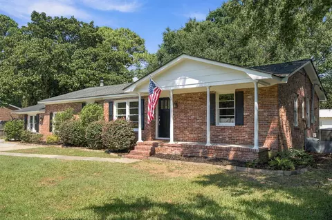 1052 Harbor View Rd, Charleston, SC 29412