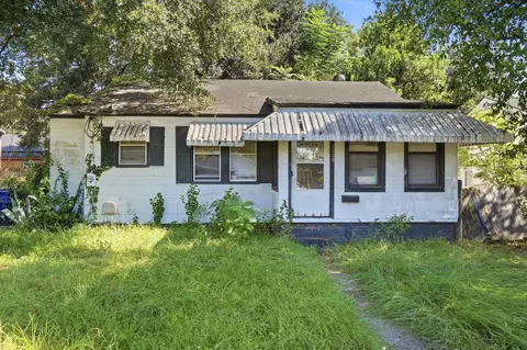 3520 Admiral Dr, North Charleston, SC 29405