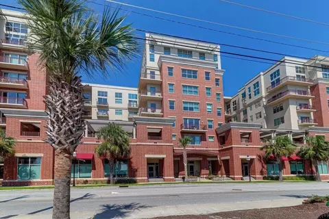 150 Bee St #806, Charleston, SC 29401