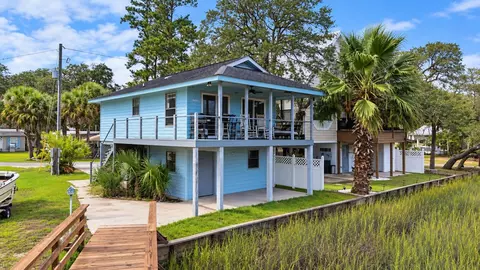 110 Tomahawk Trl, Saint Helena Island, SC 29920