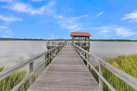 4247 Faber Place Dr #302, North Charleston, SC 29405