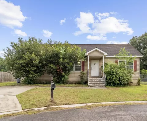 2557 Celestial Ct, North Charleston, SC 29406