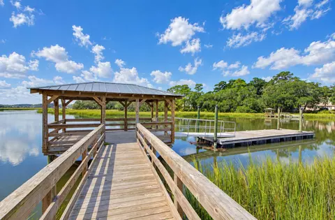 834 Curved Creek Ct, Charleston, SC 29412