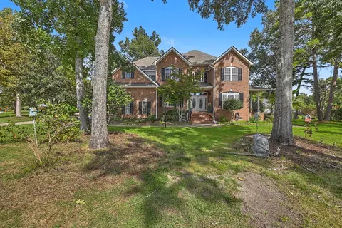 102 Welchman Ave, Goose Creek, SC 29445