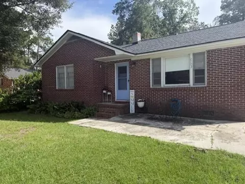 2703 N Oakridge Cir, North Charleston, SC 29420