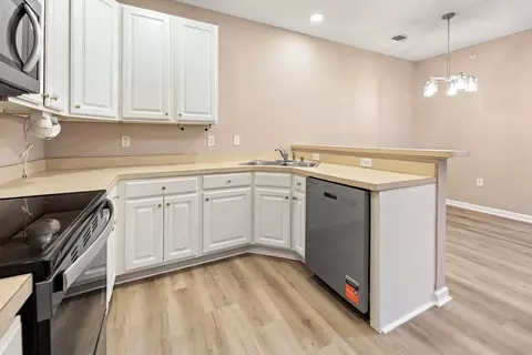 Kitchen - 3304 Mariners Way, Moncks Corner, SC 29461 photo 2 of 3