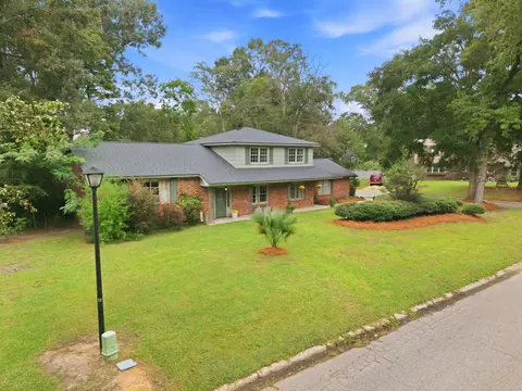 6 Ravenna Ave, Hanahan, SC 29410