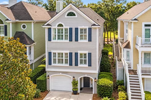 10 Commons Ct, Isle Of Palms, SC 29451