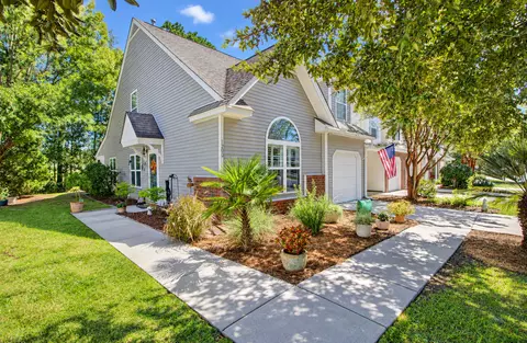 1200 Yellow Hawthorn Cir, Summerville, SC 29483