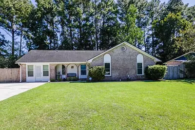 304 Vixen Blvd, Goose Creek, SC 29445