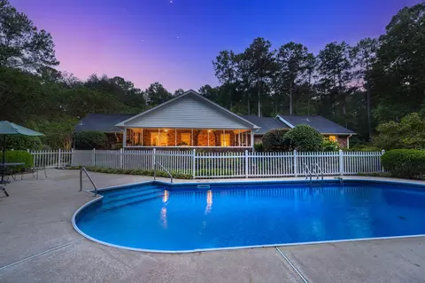 102 Caveson Dr, Summerville, SC 29483