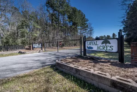 308 Piney Grove Rd, Cross, SC 29436