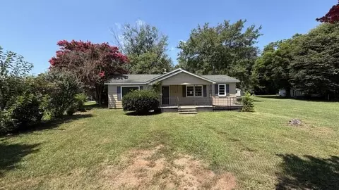 605 11th St, Gaffney, SC 29340