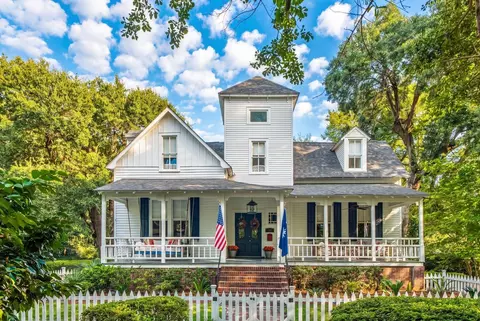 524 Central Ave, Summerville, SC 29483