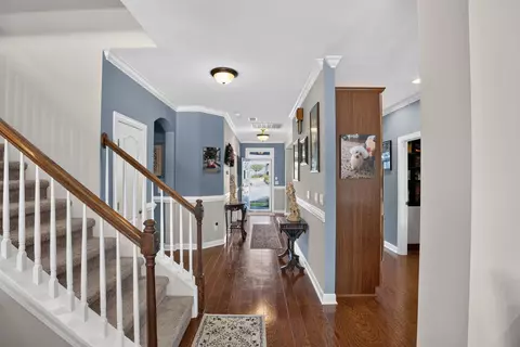 Entry Way - 423 Topcrest Ln, Moncks Corner, SC 29461 photo 5 of 7