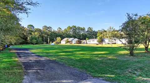 159 Crest Ln, Saint Stephen, SC 29479 photo 2