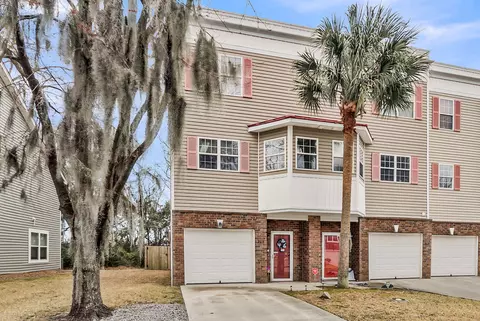 4668 Palm View Cir, North Charleston, SC 29418