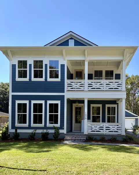 1079 Gadsdenville Rd, Awendaw, SC 29429
