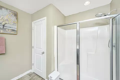 Bath - 206 Two Forts Rd, Moncks Corner, SC 29461 photo 2 of 4