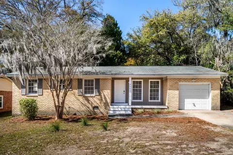 4552 Flynn Dr, North Charleston, SC 29405