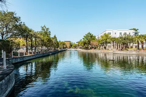 200 River Landing Dr UNIT D302, Charleston, SC 29492