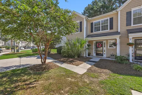 1215 Island Club Dr, Charleston, SC 29492