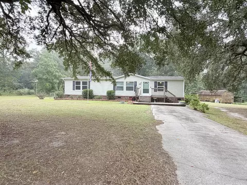828 Morrisville Rd, Andrews, SC 29510 photo 3