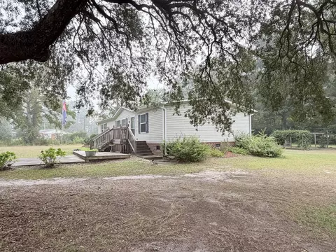 828 Morrisville Rd, Andrews, SC 29510 photo 2