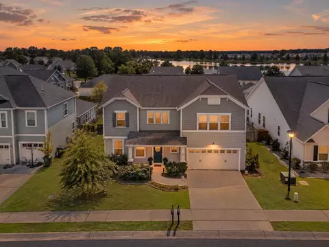 405 Ambergate Ln, Moncks Corner, SC 29461