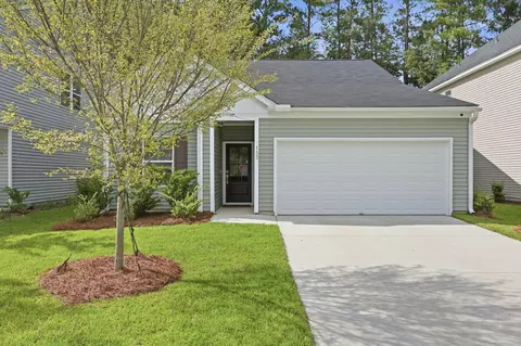 153 Casein St, Summerville, SC 29483