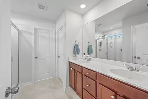 Bath - 111 Guinness Ln, Moncks Corner, SC 29461 photo 2 of 3