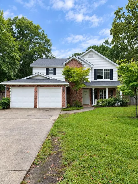 104 Bonneau Ct, Summerville, SC 29485