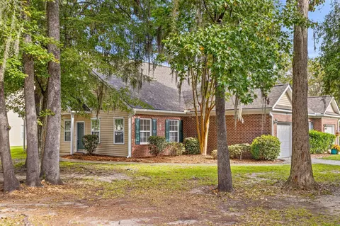 102 Larissa Dr, Charleston, SC 29414